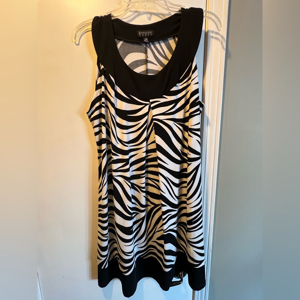 Ladies’ dress